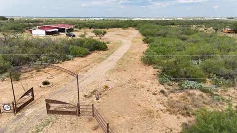 251 Garza Jones Ln, Lared, TX 78045