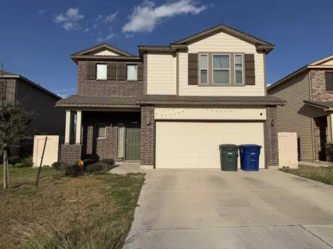 8711 Owlcreek Pass Ct, Laredo, TX 78045