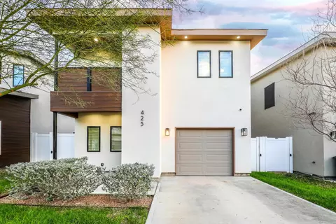 425 Deer Path Loop, Laredo, TX 78045