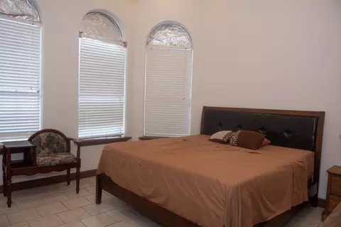 Bedroom - 8912 Siller Lp, Laredo, TX 78045 photo 2 of 5