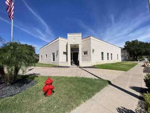 601 Marsh Ln, Laredo, TX 78045