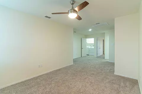 Bedroom - 5607 Lone Star Loop, Laredo, TX 78046 photo 2 of 4