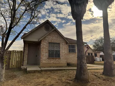 113 Carter Dr, Laredo, TX 78045