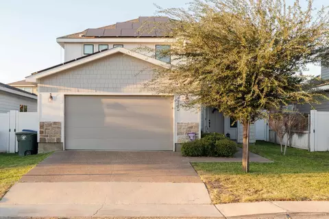 1220 Larvotto Lp, Laredo, TX 78045