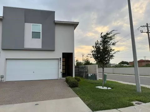 9926 Kaspar Dr #9926, Laredo, TX 78045