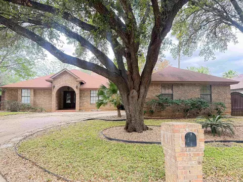 1504 Nelson Ct, Laredo, TX 78045