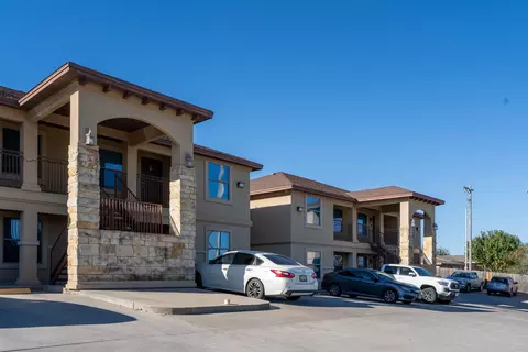 1022 Dicky Ln, Laredo, TX 78043