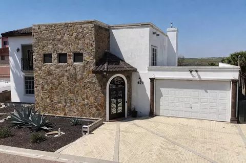 471 Cerrito Dr, Zapata, TX 78076