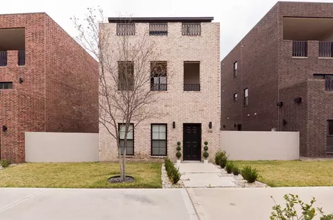 210 Veracruz Dr #304, Laredo, TX 78045