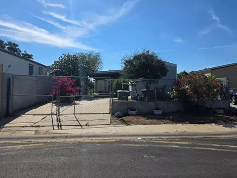 5004 Santa Rosa Dr, Laredo, TX 78046