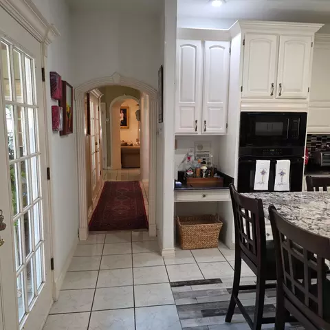 Entry Way - 1310 Nicklaus Lp, Laredo, TX 78045 photo 2 of 2