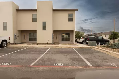 4101 Blue Quail Rd #B1, Laredo, TX 78045