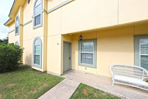 1000 Ranchway Dr #87, Laredo, TX 78045