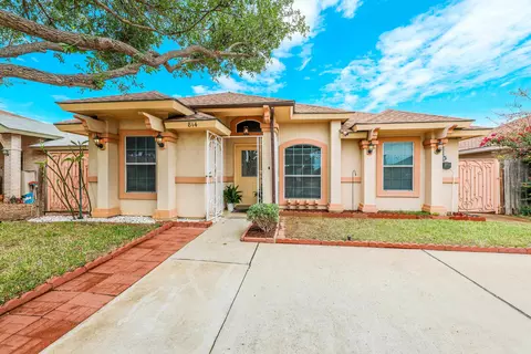 814 Chalan Dr, Laredo, TX 78045