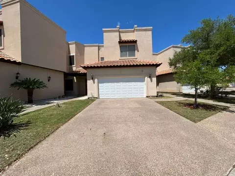 2110 Bermuda Dr #8, Laredo, TX 78045