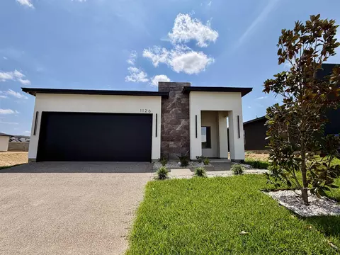 1126 Noyola Loop, Laredo, TX 78046