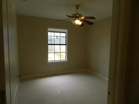 Bedroom - 5743 St Charles Lp, Laredo, TX 78046 photo 3 of 4