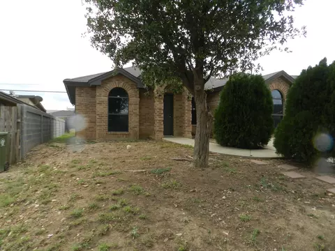 Exterior - 5743 St Charles Lp, Laredo, TX 78046 photo 2 of 6