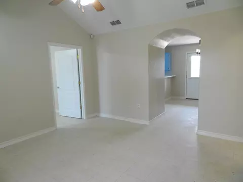 Living - 5743 St Charles Lp, Laredo, TX 78046 photo 2 of 4