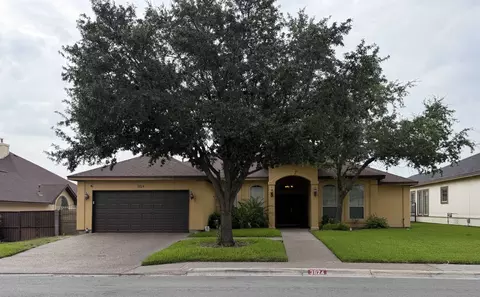 3824 Crestwind Dr, Laredo, TX 78045