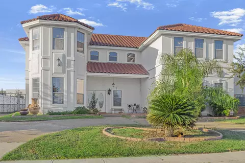 245 Lake Powell Dr, Laredo, TX 78045