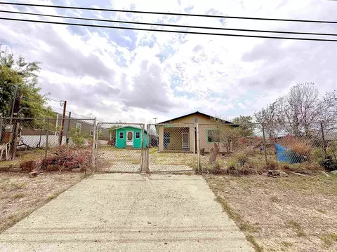 614 Morales, El Cenizo, TX 78046