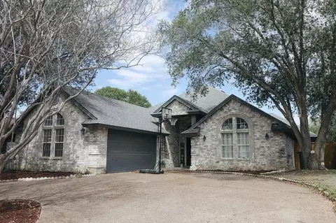 1608 Sherwood Dr, Laredo, TX 78045