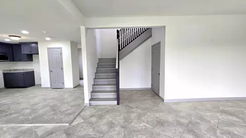 Entry Way - 1017 12 E Lyon St, Laredo, TX 78040 photo 1 of 6