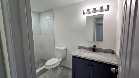 Bath - 1017 12 E Lyon St, Laredo, TX 78040 photo 2 of 4