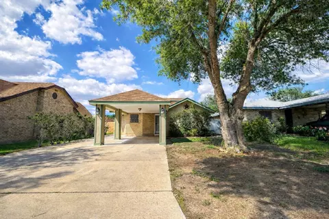 1504 Agave Dr, Laredo, TX 78041