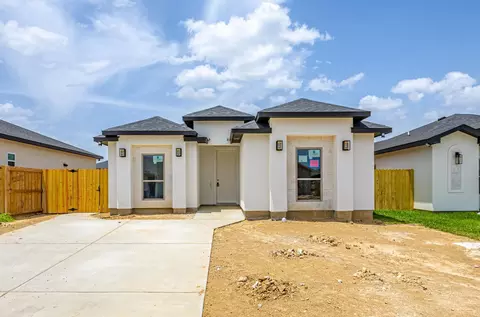2920 Earthhaven Dr, Laredo, TX 78046