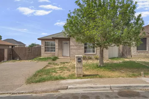 3272 Saint Kathryn Lp, Laredo, TX 78046 photo 1