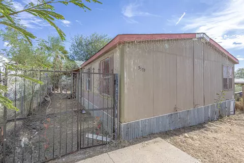 3533 Pericles Ln, Laredo, TX 78046 photo 2