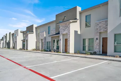 7613 King Arthurs Ct #78, Laredo, TX 78041