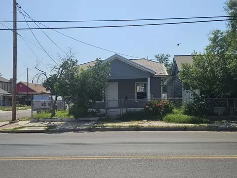 1319 Santa Maria Ave, Laredo, TX 78040