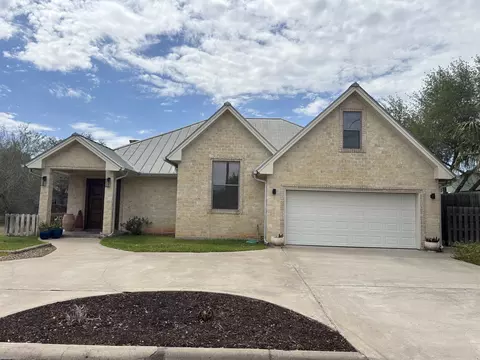 809 N Oscar, Hebbronville, TX 78361