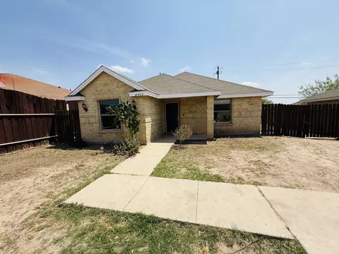 4703 Los Laureles Ln, Laredo, TX 78046