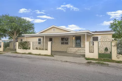 3901 Bear Claw Ln, Laredo, TX 78043