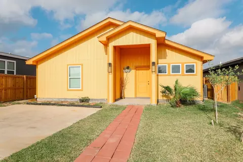 5314 Galicia Ln, Laredo, TX 78046