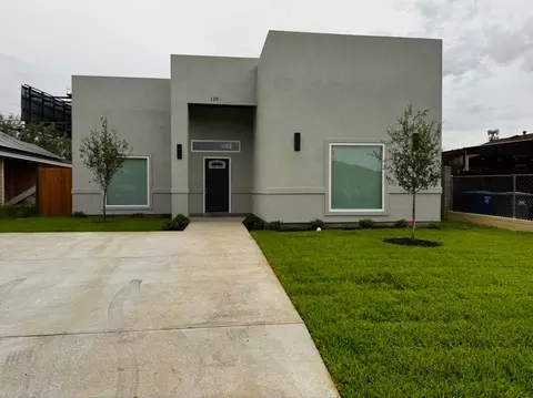 129 Asturias Cts, Laredo, TX 78046