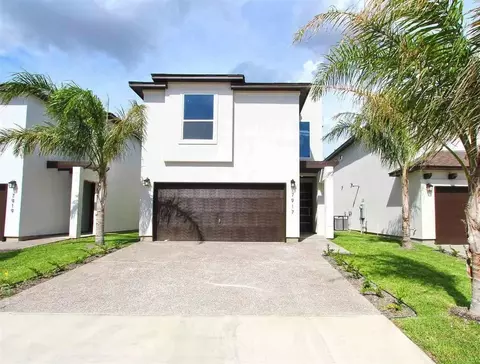 Exterior - 7917 Elka Lp, Laredo, TX 78045 photo 2 of 2