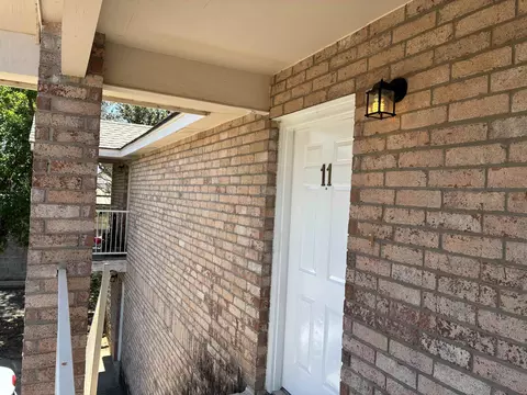 511 Shiloh Dr #11, Laredo, TX 78045