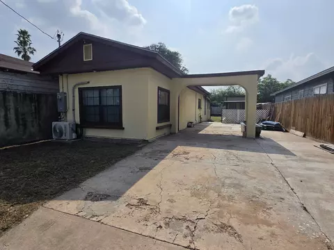 2514 Flores Ave, Laredo, TX 78040