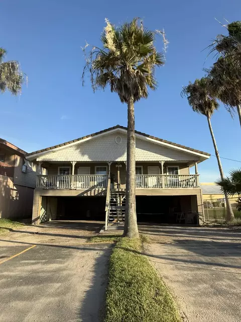 101 E Capricorn Dr #B, South Padre Island, TX 78597