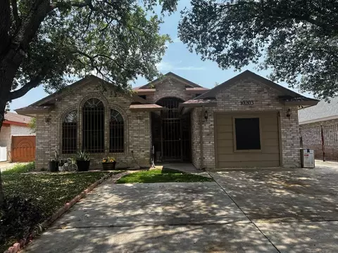 10203 Center Rd, Laredo, TX 78045