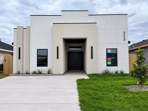225 Lusitano Dr, Laredo, TX 78046