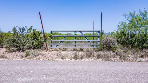 900 Ranch Rd 7150g, Laredo, TX 78041