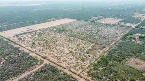 C-47b Botines, Laredo, TX 78045 photo 9