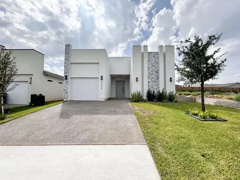 5408 Raven Dr, Laredo, TX 78046