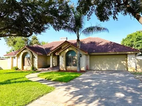 609 St James Crt, Laredo, TX 78041